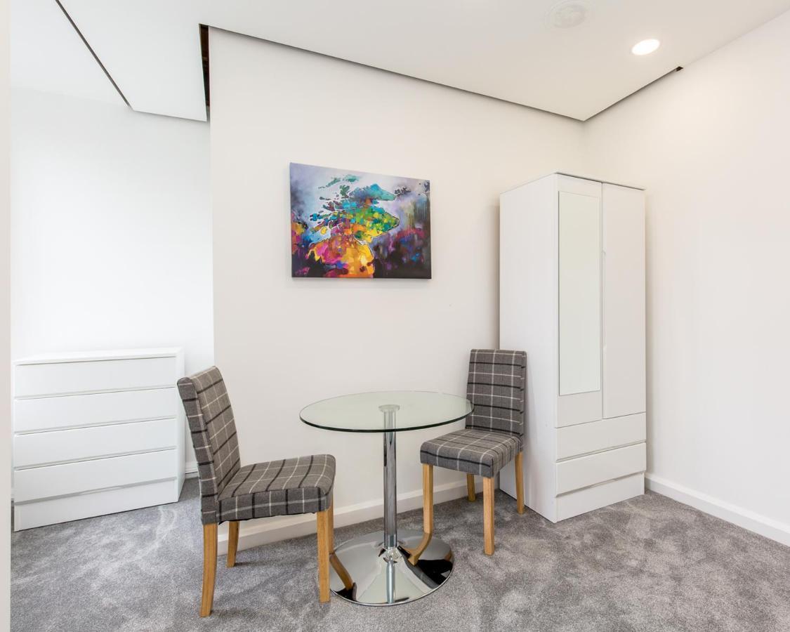 Modern Studio Next To Edinburgh Castle Apartment Luaran gambar